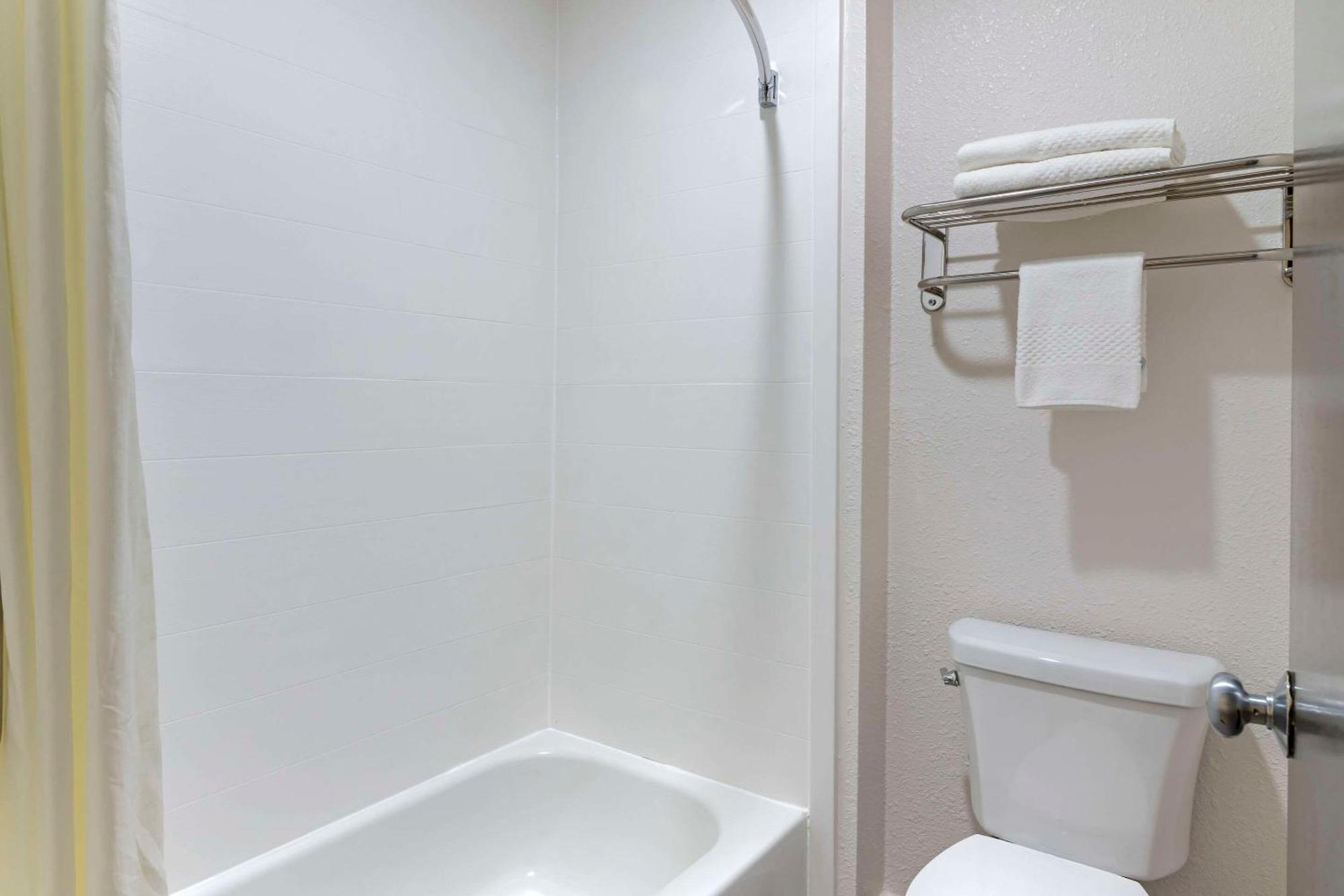 Econo Lodge Augusta, Downtown Ngoại thất bức ảnh