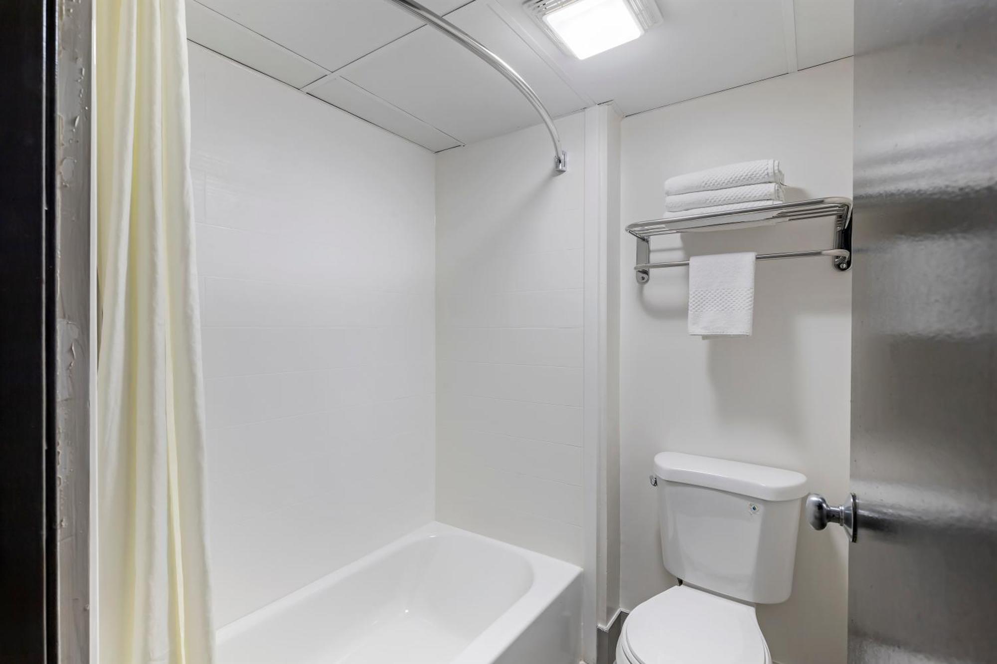 Econo Lodge Augusta, Downtown Ngoại thất bức ảnh